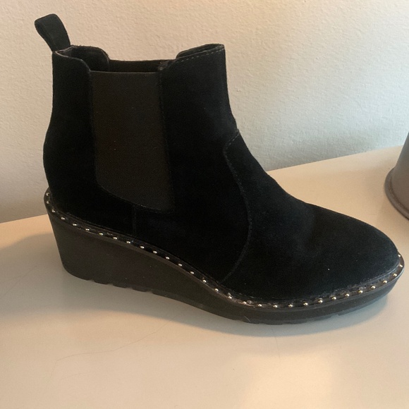 Black suede studded wedge boots - Picture 2 of 7